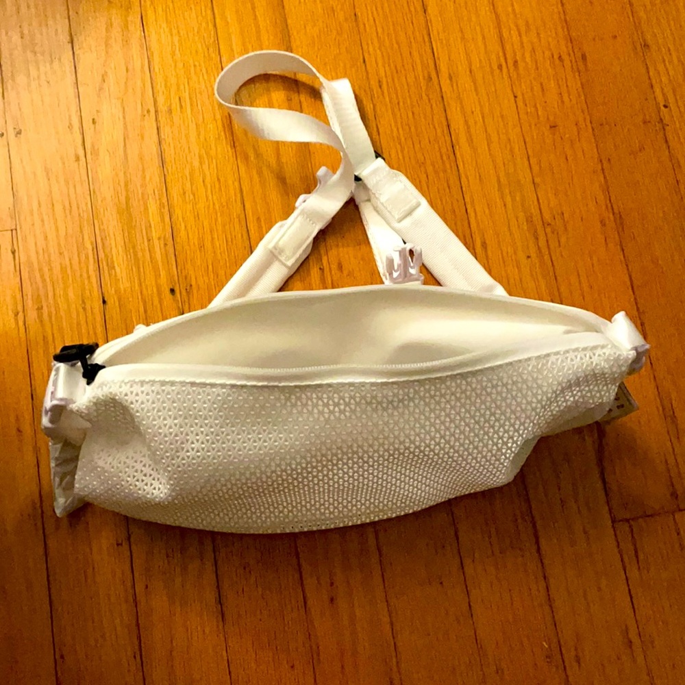 Lululemon - All Hours Belt Bag